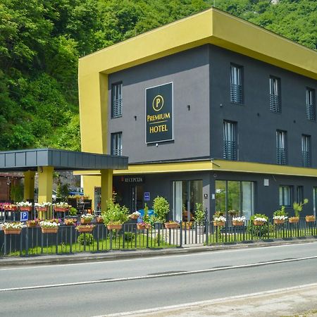 Hotel Premium Яйце Екстериор снимка