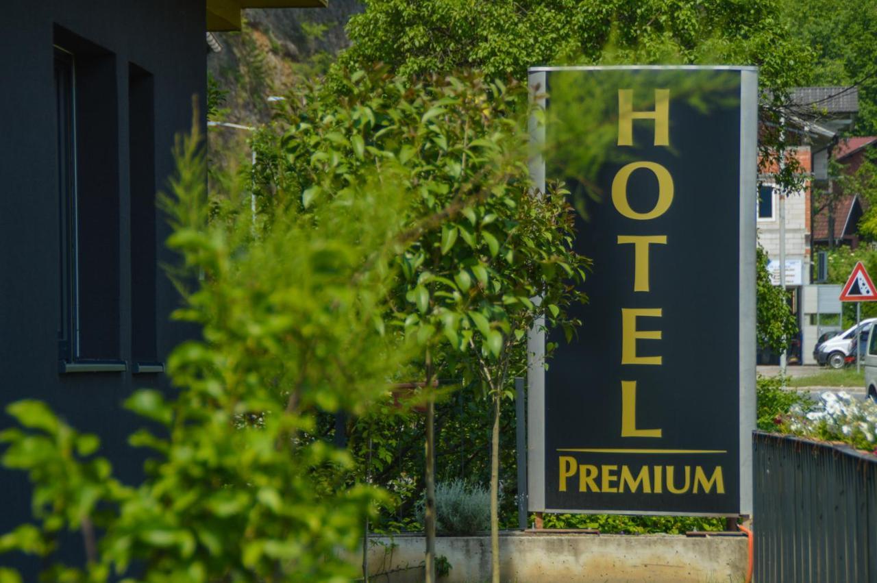 Hotel Premium Яйце Екстериор снимка