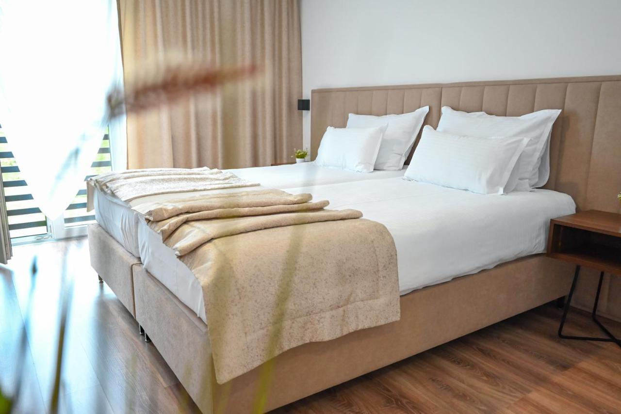 Hotel Premium Яйце Екстериор снимка