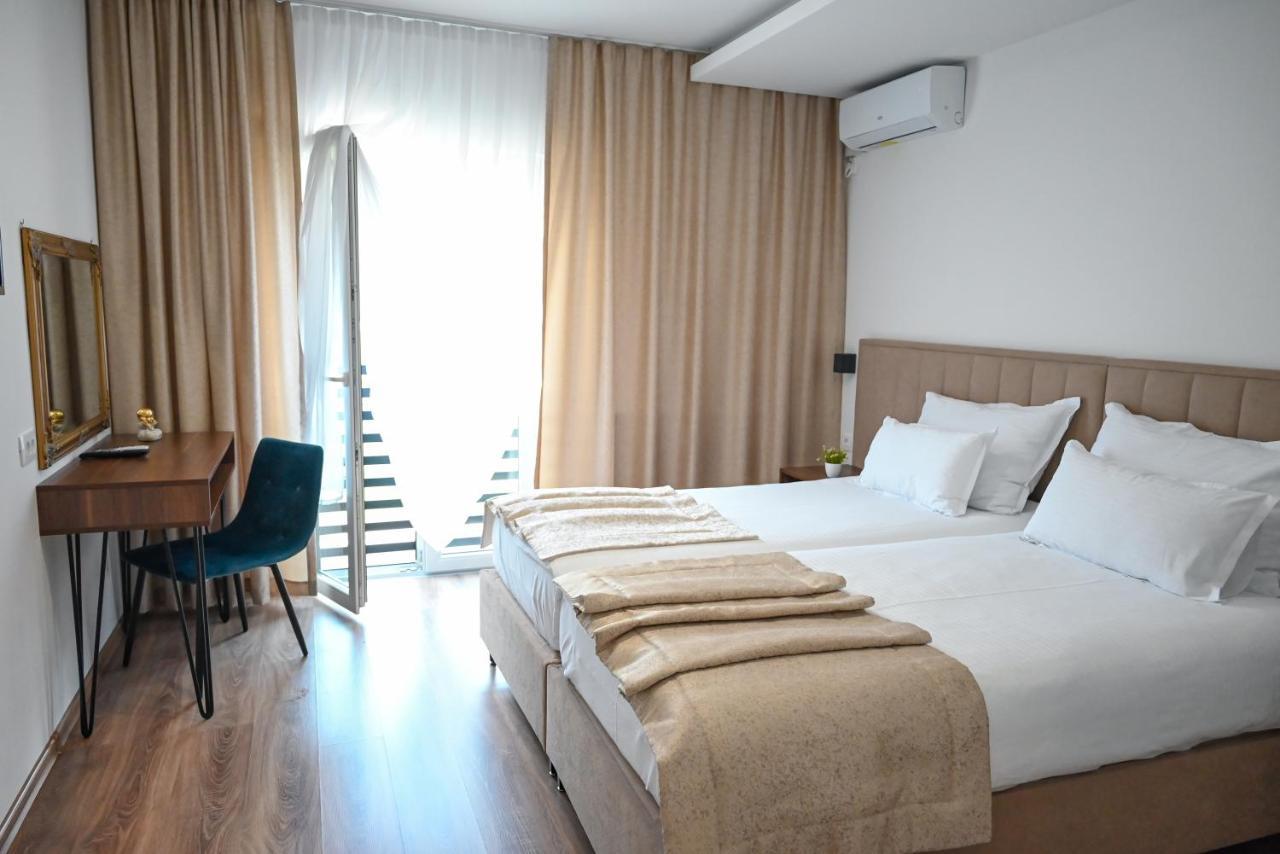 Hotel Premium Яйце Екстериор снимка